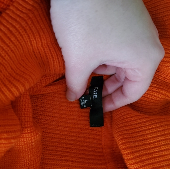 Orange cowl neck sweater - Picture 5 of 5